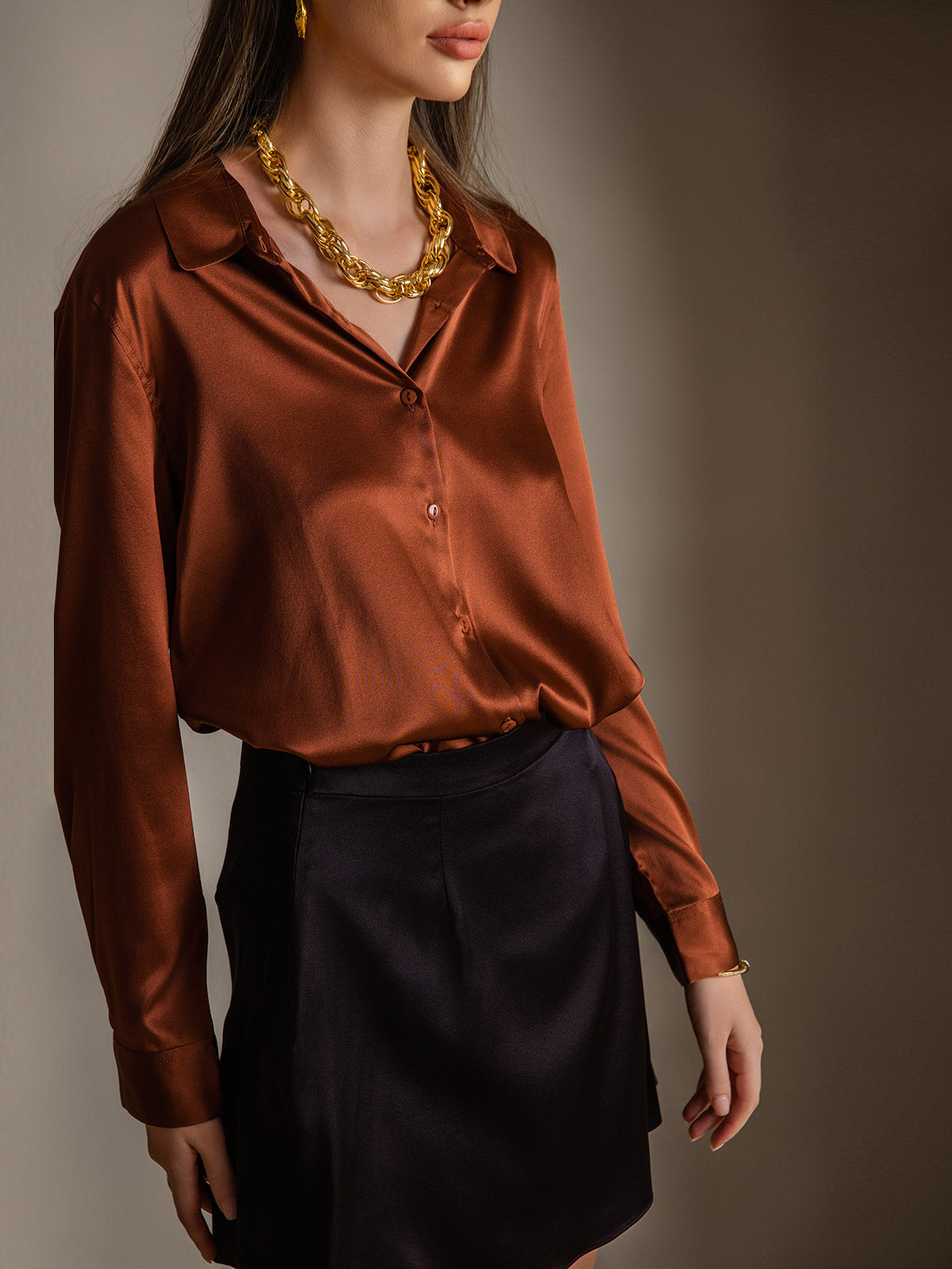Variant image for Luxe Witte Blouse Dames met Militaire Stijl en Reverkraag - 95% Moerbeizijde, Regular Fit-41