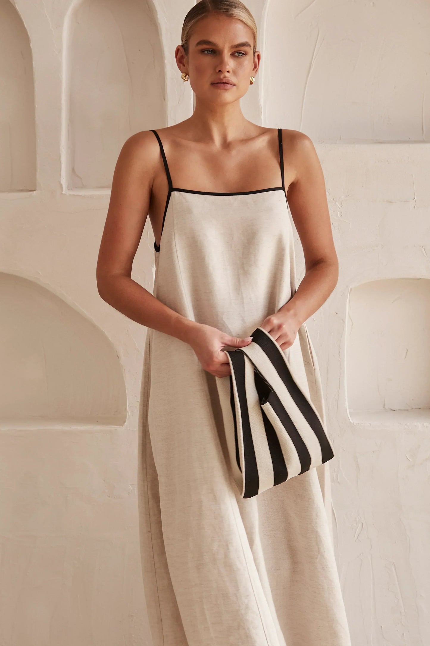Elegante Mouwloze Maxi Jurk van 100% Linnen voor Dames | Lichtgewicht Lange Zomerjurk met Vloeiende Pasvorm-3