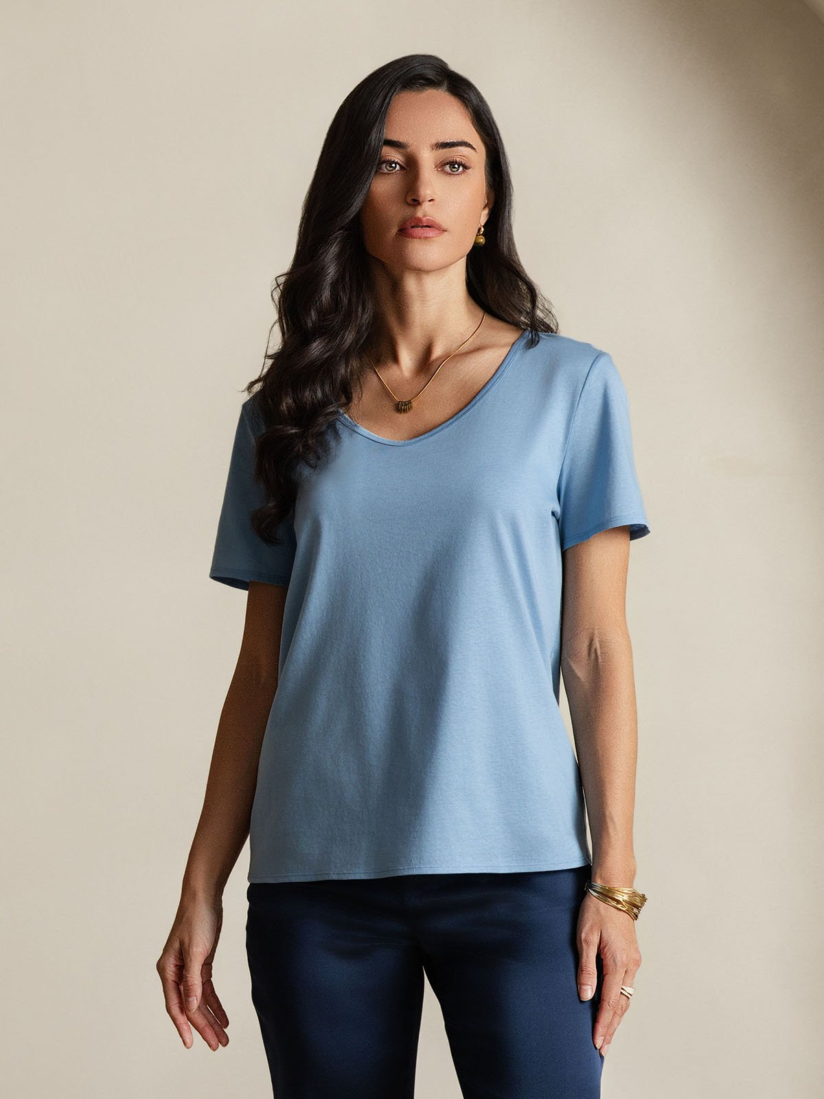 Elegante V-hals Dames T-shirt van Zijdeblend – Korte Mouwen in Diverse Kleuren | Stijlvolle Tops Dames voor Casual en Formele Gelegenheden-4