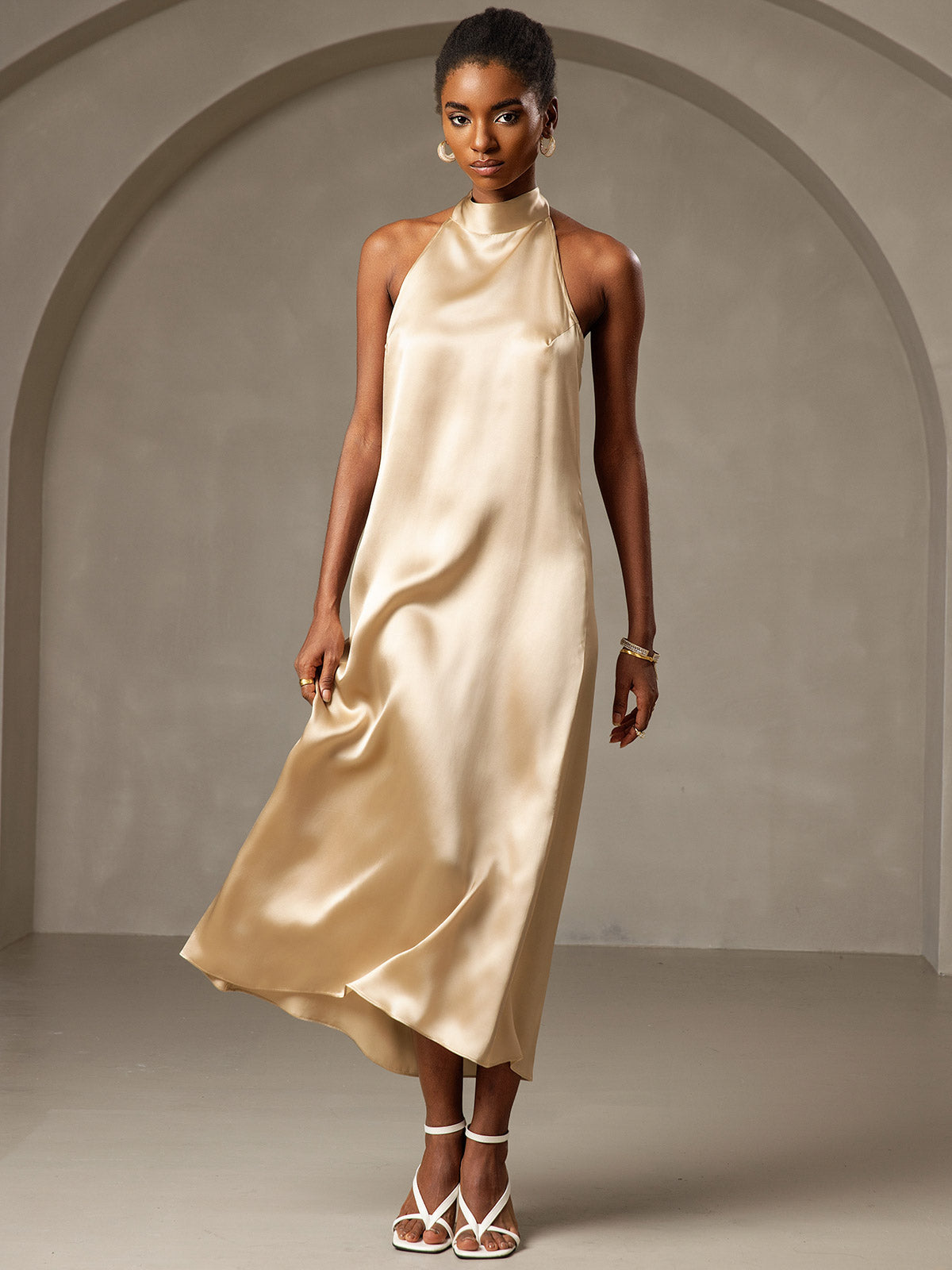 Elegante Lange Rugloze Avondjurk met Strikdetails voor Dames – Perfect voor Bruiloften en Avondkleding-6