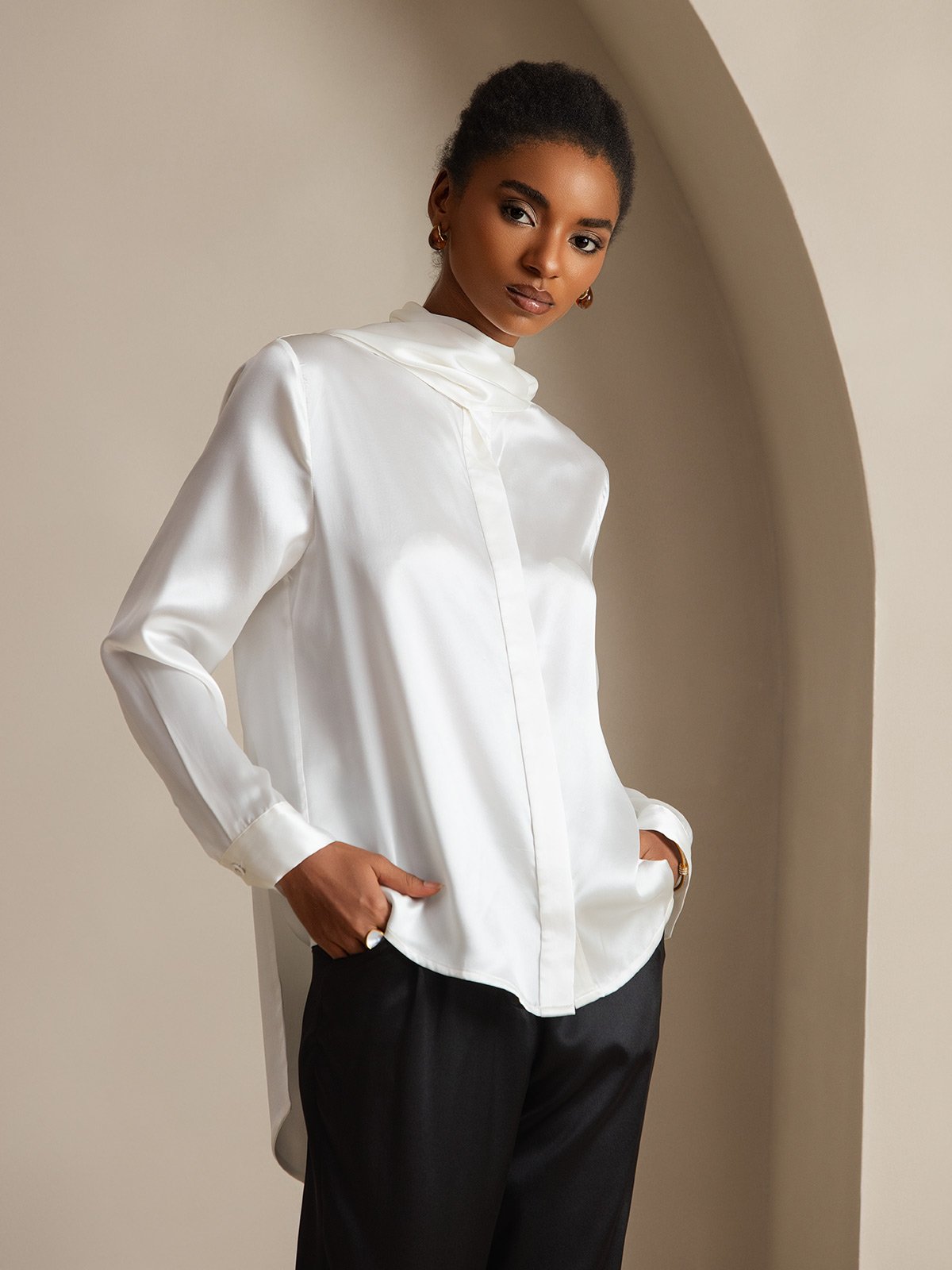 Elegante Witte Blouse Dames met Lange Mouwen en Strikdesign | 95% Moerbeizijde, Perfect voor Casual Gelegenheden-4