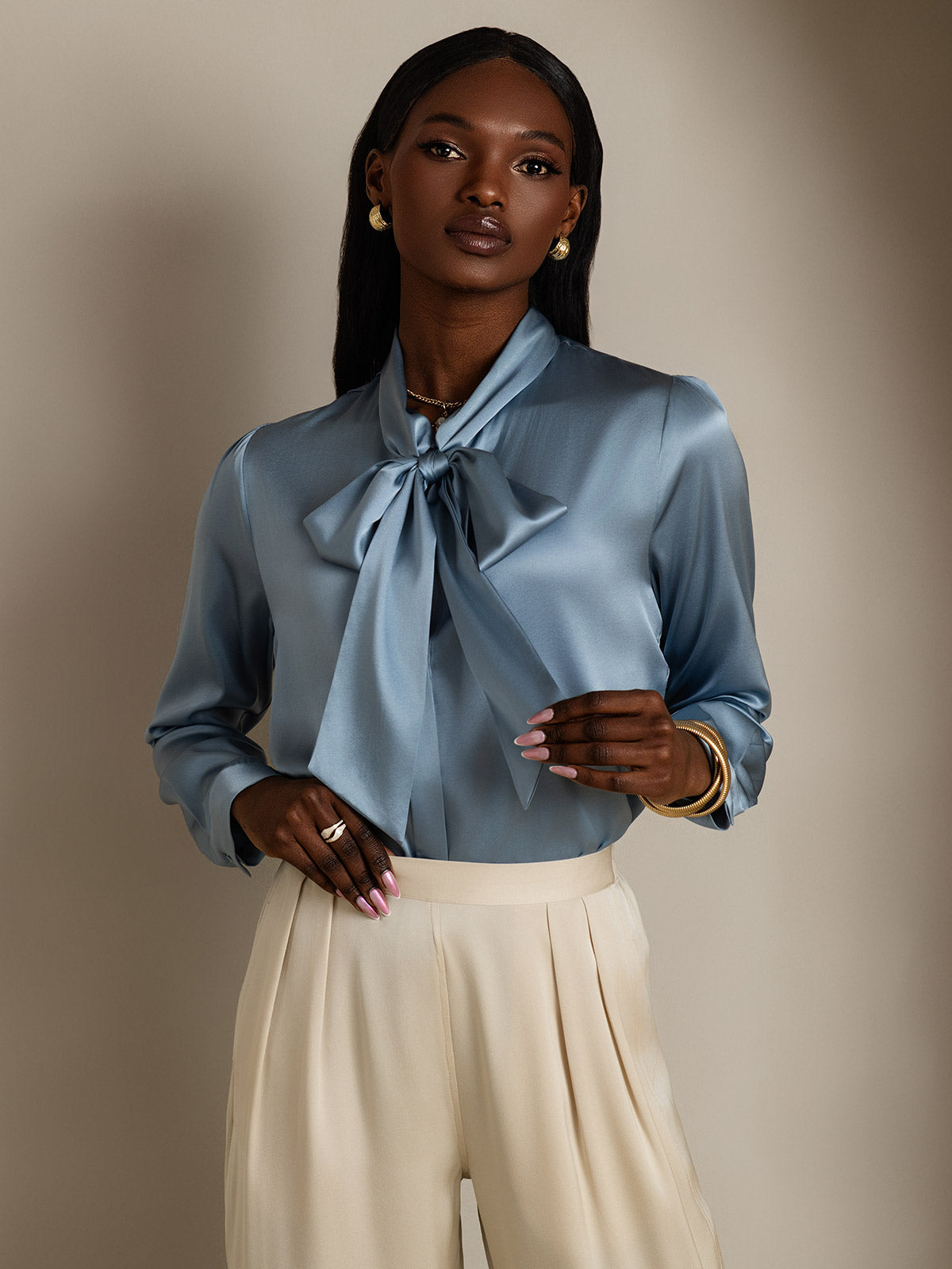 Elegante Witte Blouse Dames van 19 Momme Zijden met Lange Mouwen – Chique Strikdetail voor Casual Gelegenheden-4