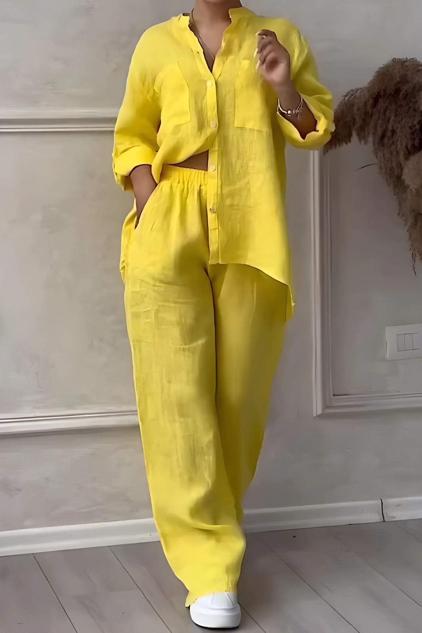 Variant image for Linnen Dames Set | Tweedelige Set met Button-Down Shirt en Brede Pijpenbroek - Ademend en Ontspannen Fit-1