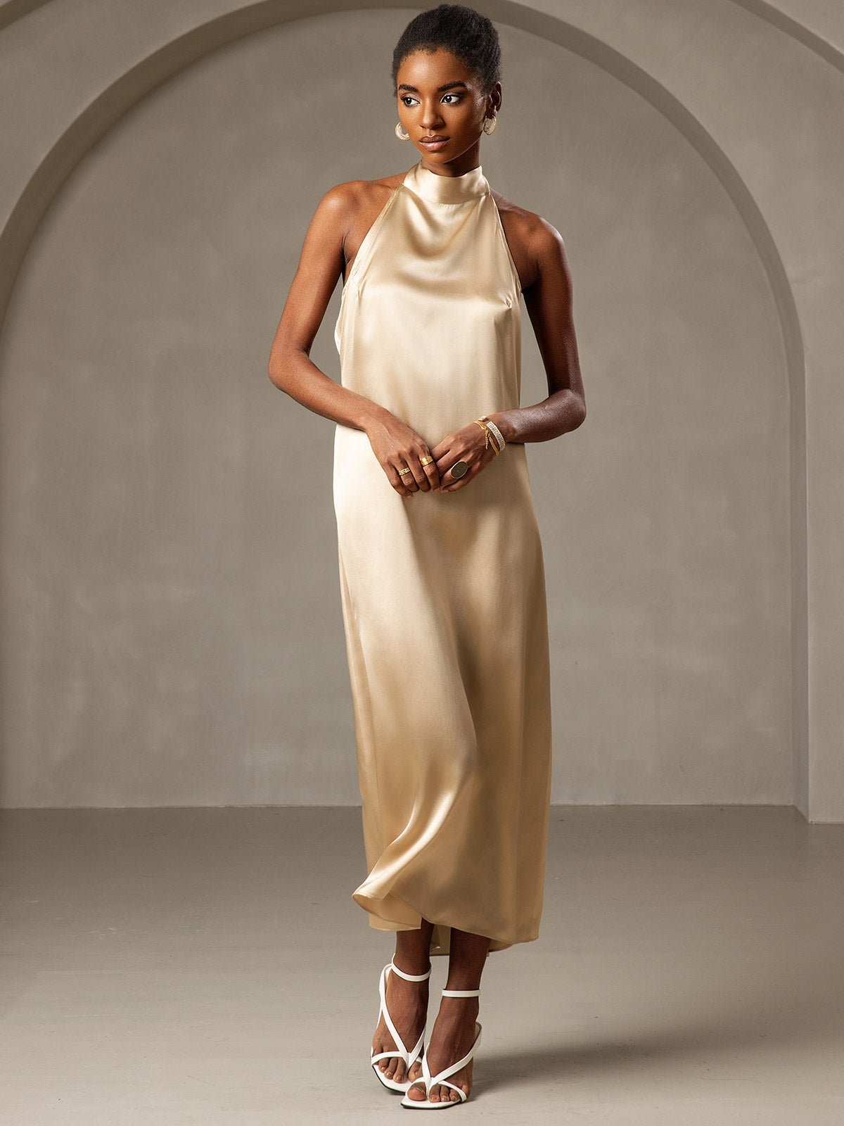 Variant image for Elegante Lange Rugloze Avondjurk met Strikdetails voor Dames – Perfect voor Bruiloften en Avondkleding-1
