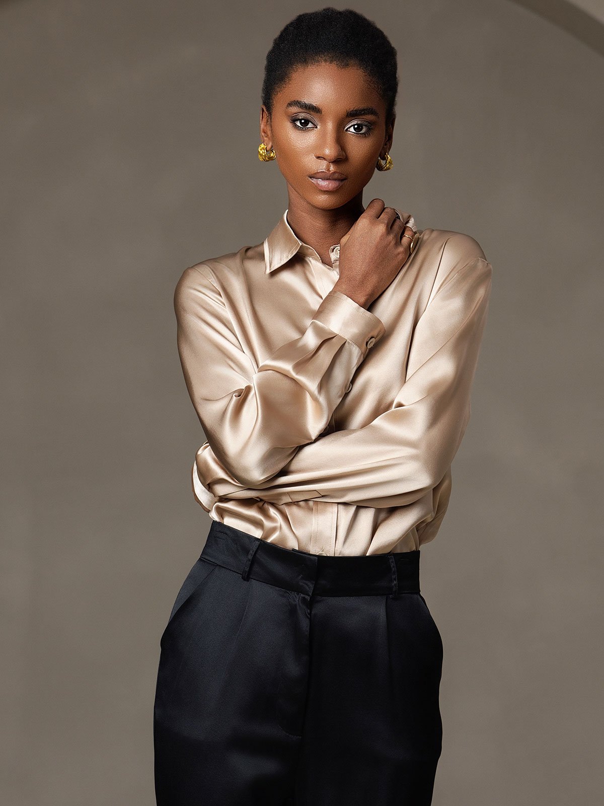 Elegante 19 Momme Moerbeizijden Dames Shirt met Lange Mouwen | Luxe Tops Dames voor Casual en Formele Gelegenheden-5