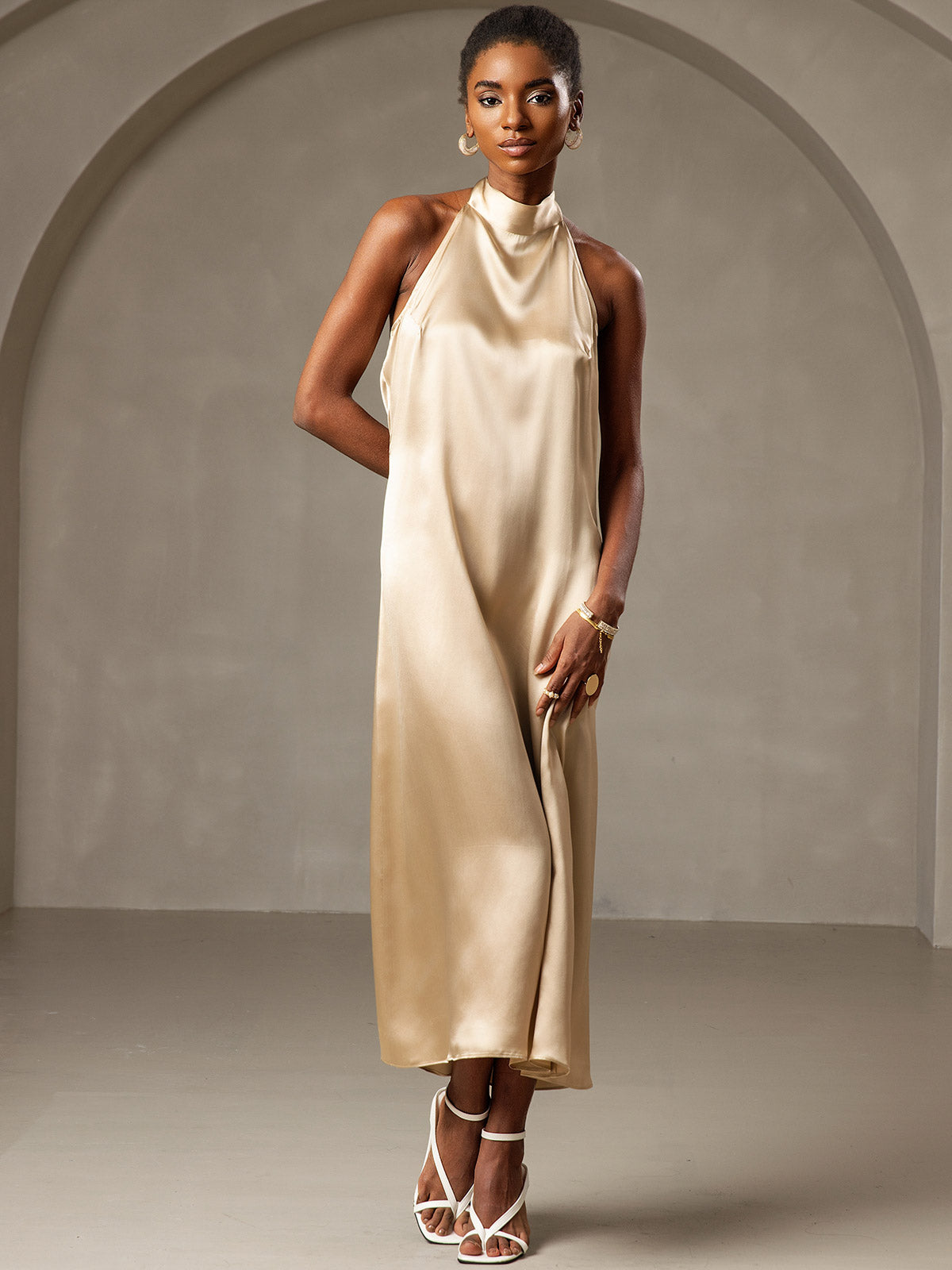 Elegante Lange Rugloze Avondjurk met Strikdetails voor Dames – Perfect voor Bruiloften en Avondkleding-4