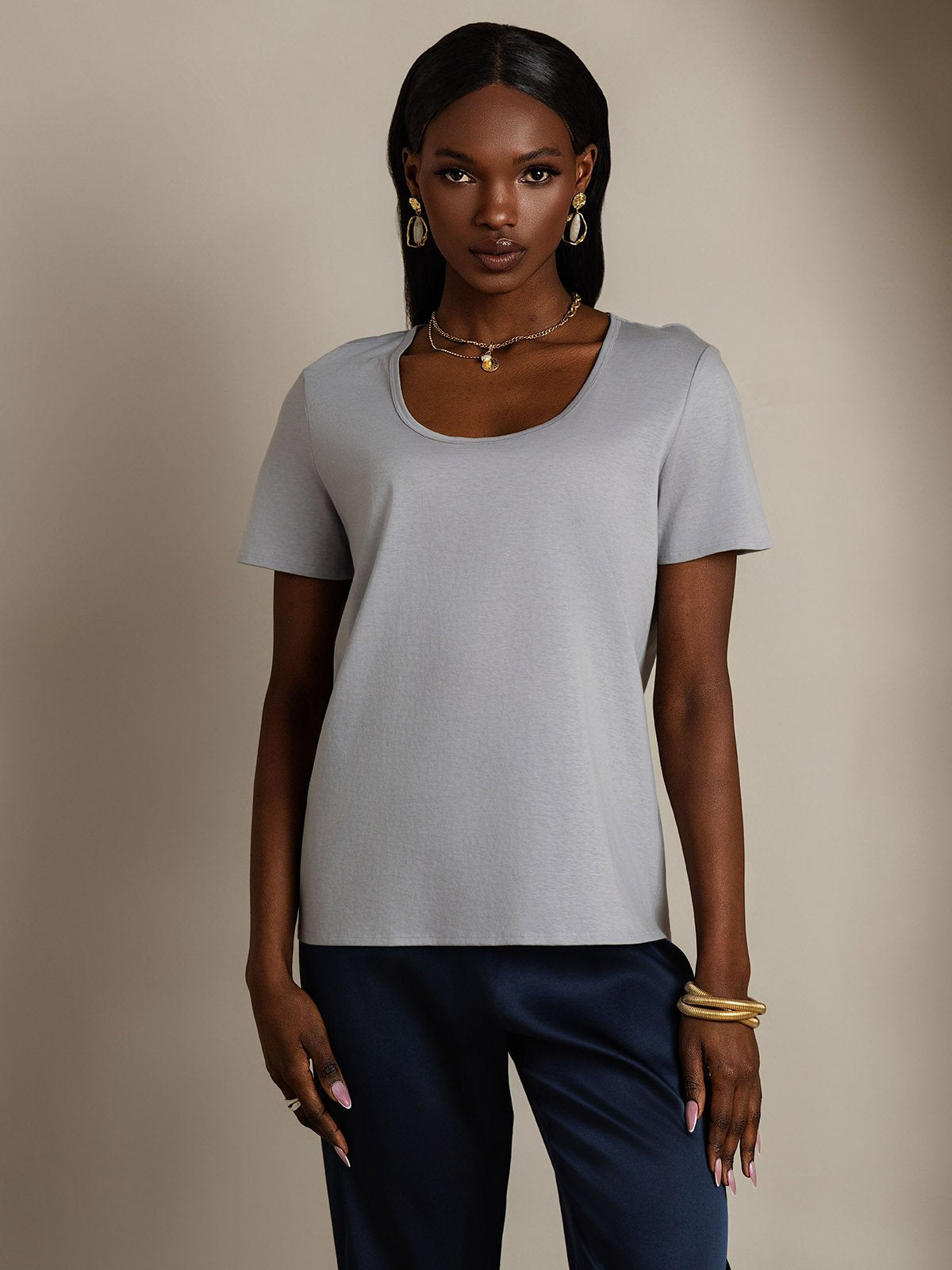 Variant image for Luxe Zijdeblend Dames T-shirt met U-hals | Korte Mouwen in Diverse Kleuren voor Comfort en Elegantie-13