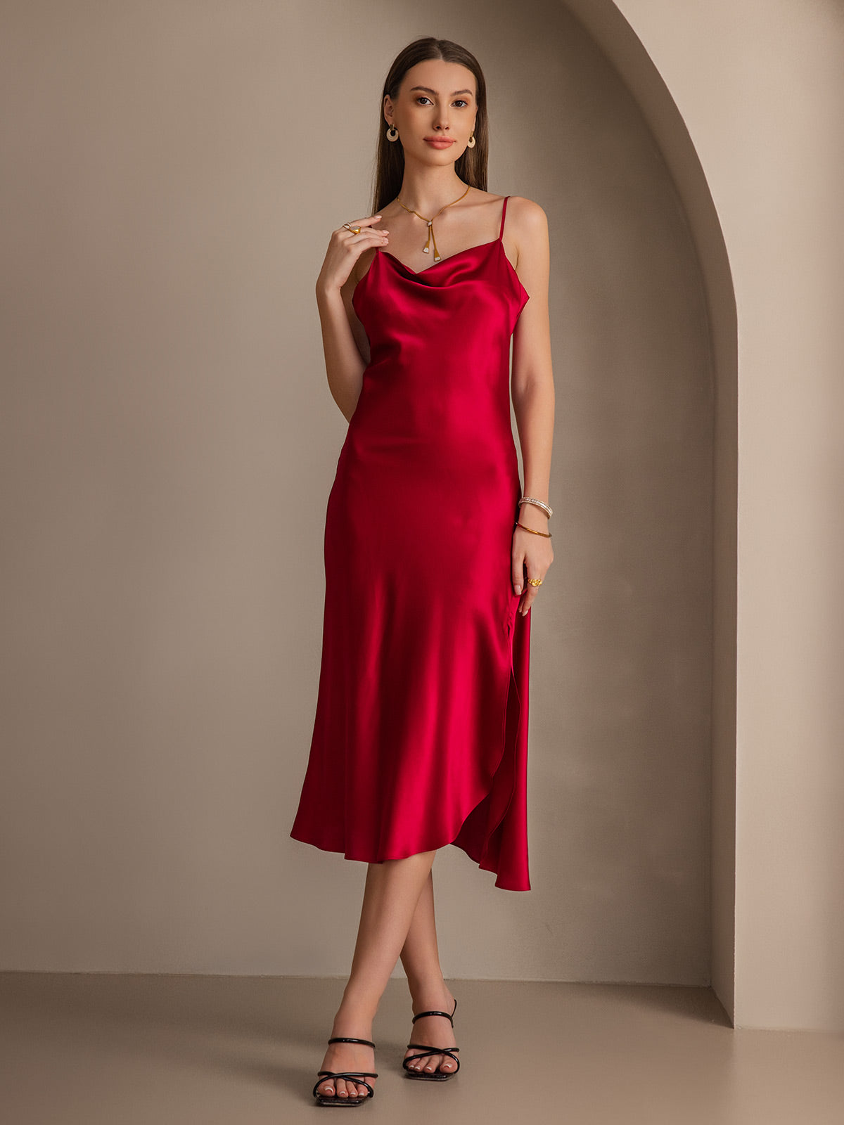 Variant image for Zijde Lange Jurk Dames met Spaghettibandjes en Split – Donkergroen of Wijn | Maxi Jurk Zomer Elegantie-5