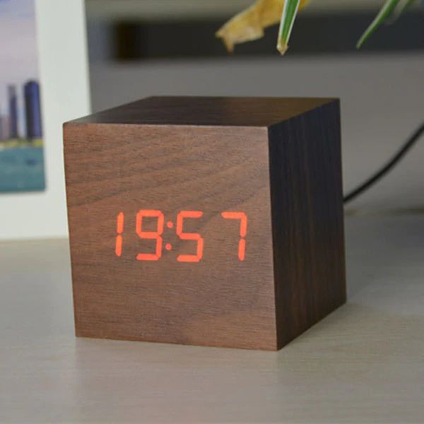 Cube Digitale Klok | Moderne Bureauklok 0