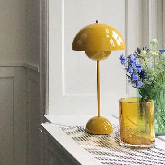 Noordse Tafellamp | Modern Design voor Nachtkast Lampje 0
