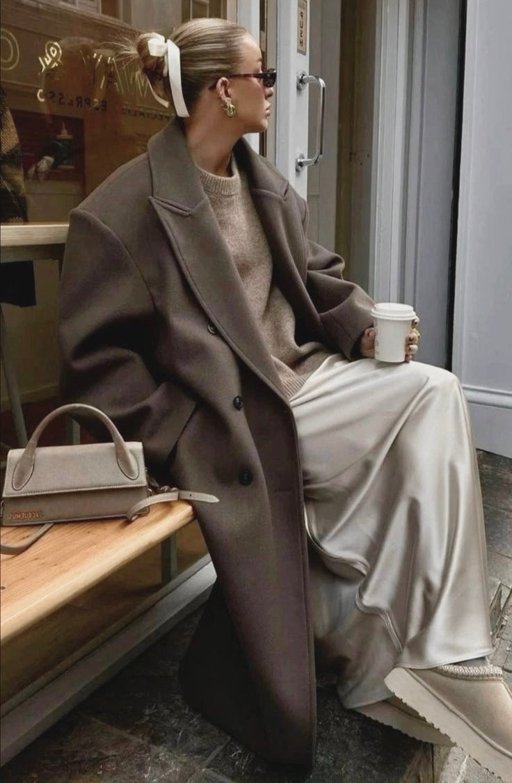 Oversized Damesjas | Lange Trenchcoat met Reverskraag 1