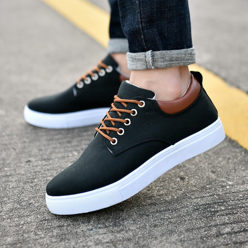 Lichte Heren Sneakers van Canvas met Platte Top en Veter | Casual Witte Sneakers Heren voor Comfortabel Dagelijks Gebruik-2