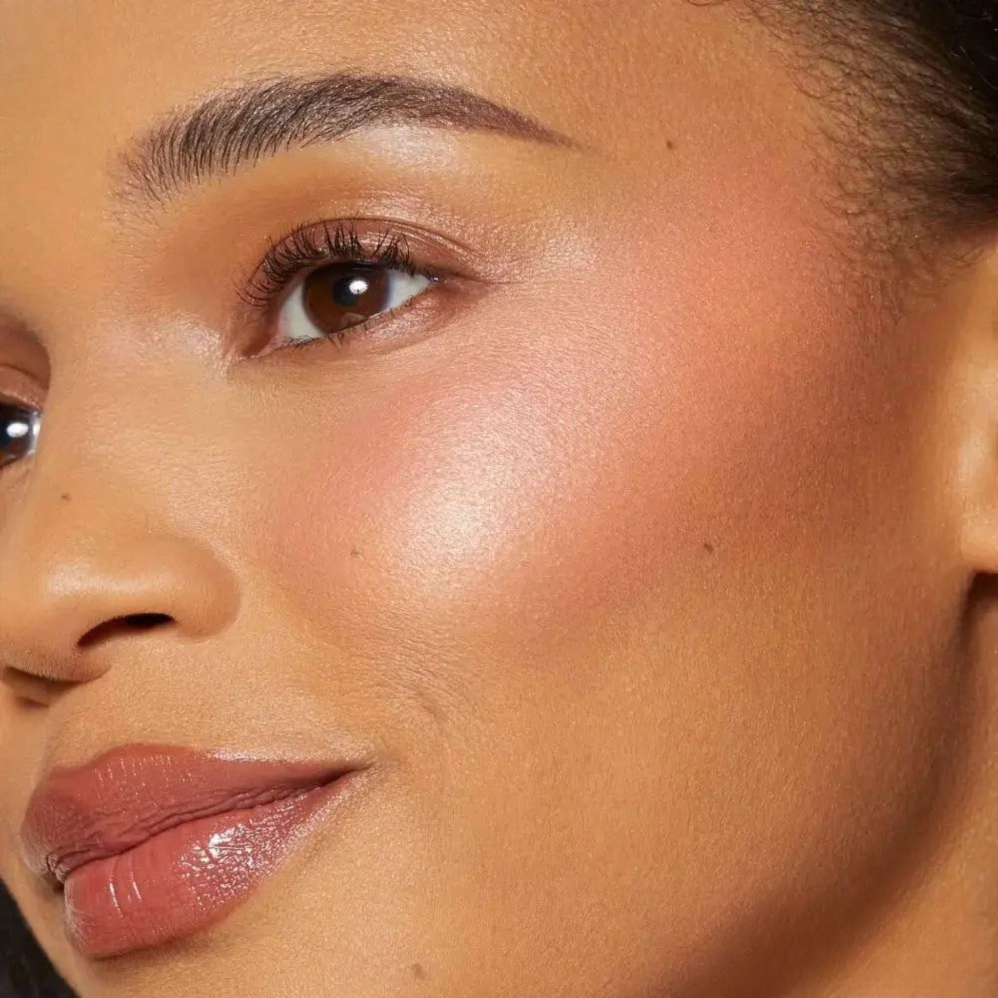 Skinlit Blush | Natuurlijke Verlichting voor de Huid 4