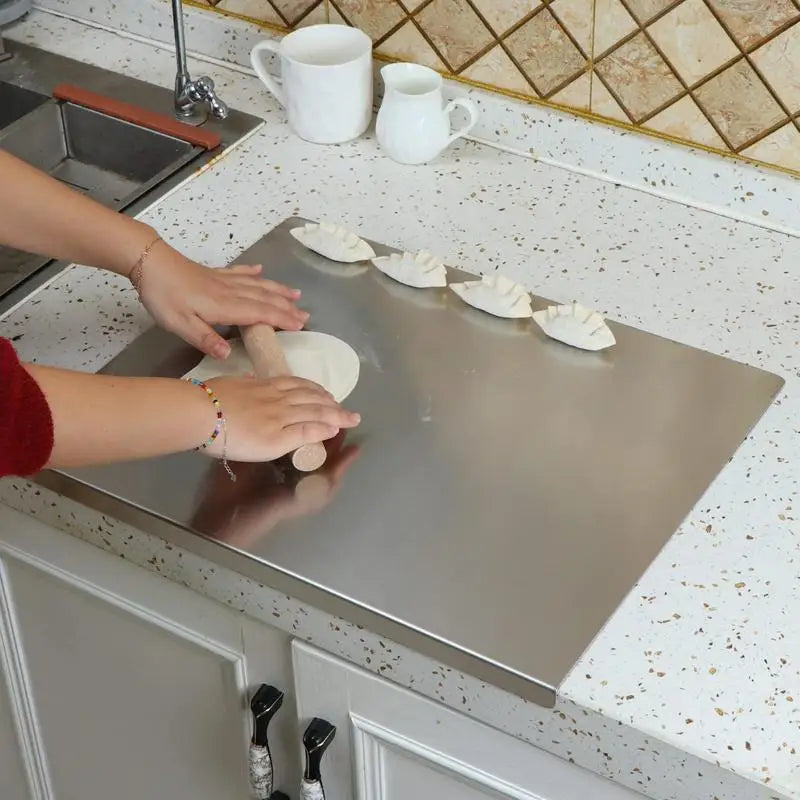 SliceGrip | Roestvrijstalen Antislip Snijplank met Rand 1