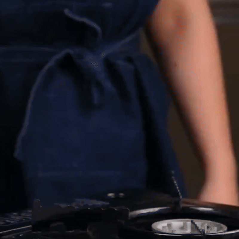 Titanforge Premium Koekenpan | Warmtebestendige Antiaanbakpan 4