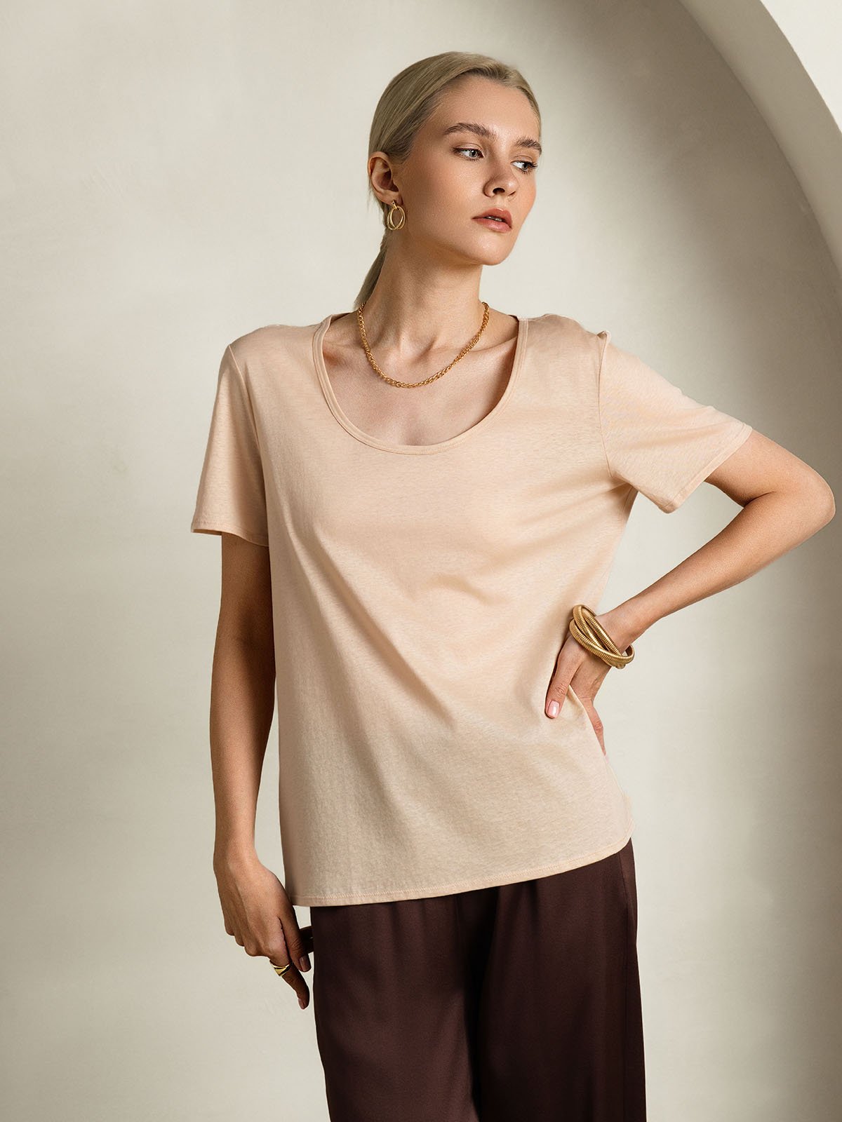 Luxe Zijdeblend Dames T-shirt met U-hals | Korte Mouwen in Diverse Kleuren voor Comfort en Elegantie-4