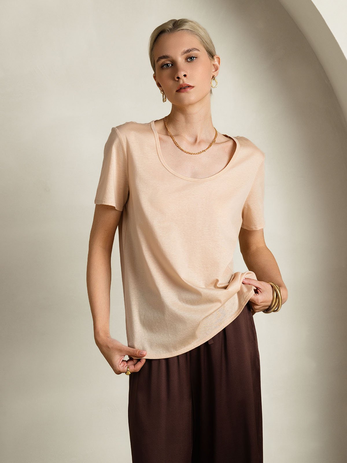 Luxe Zijdeblend Dames T-shirt met U-hals | Korte Mouwen in Diverse Kleuren voor Comfort en Elegantie-5